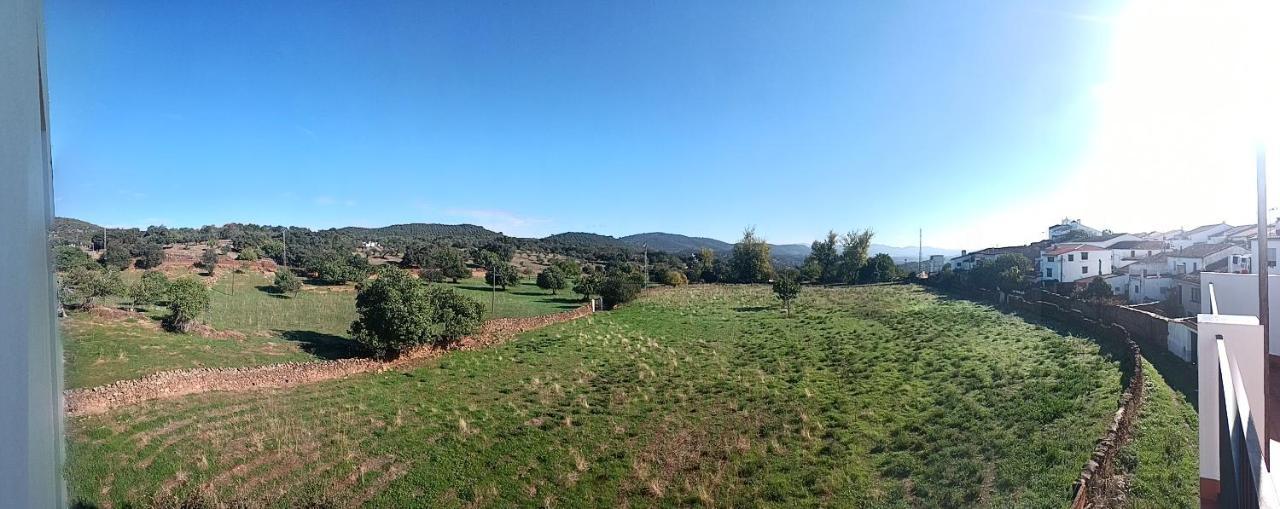 El Corralon De Severo Hinojales Luaran gambar