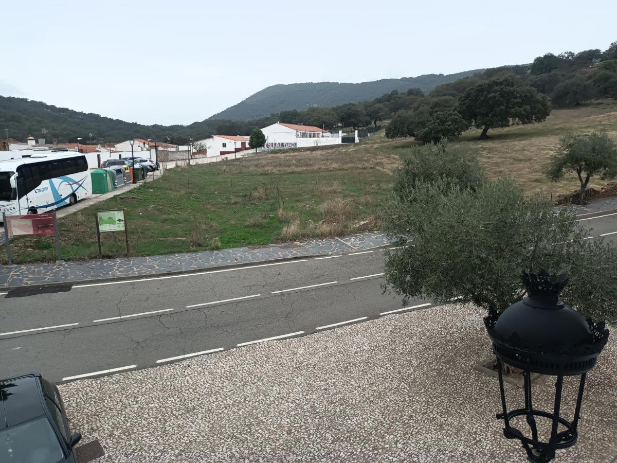 El Corralon De Severo Hinojales Luaran gambar