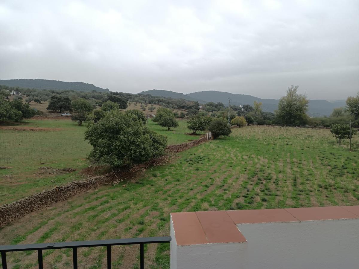 El Corralon De Severo Hinojales Luaran gambar